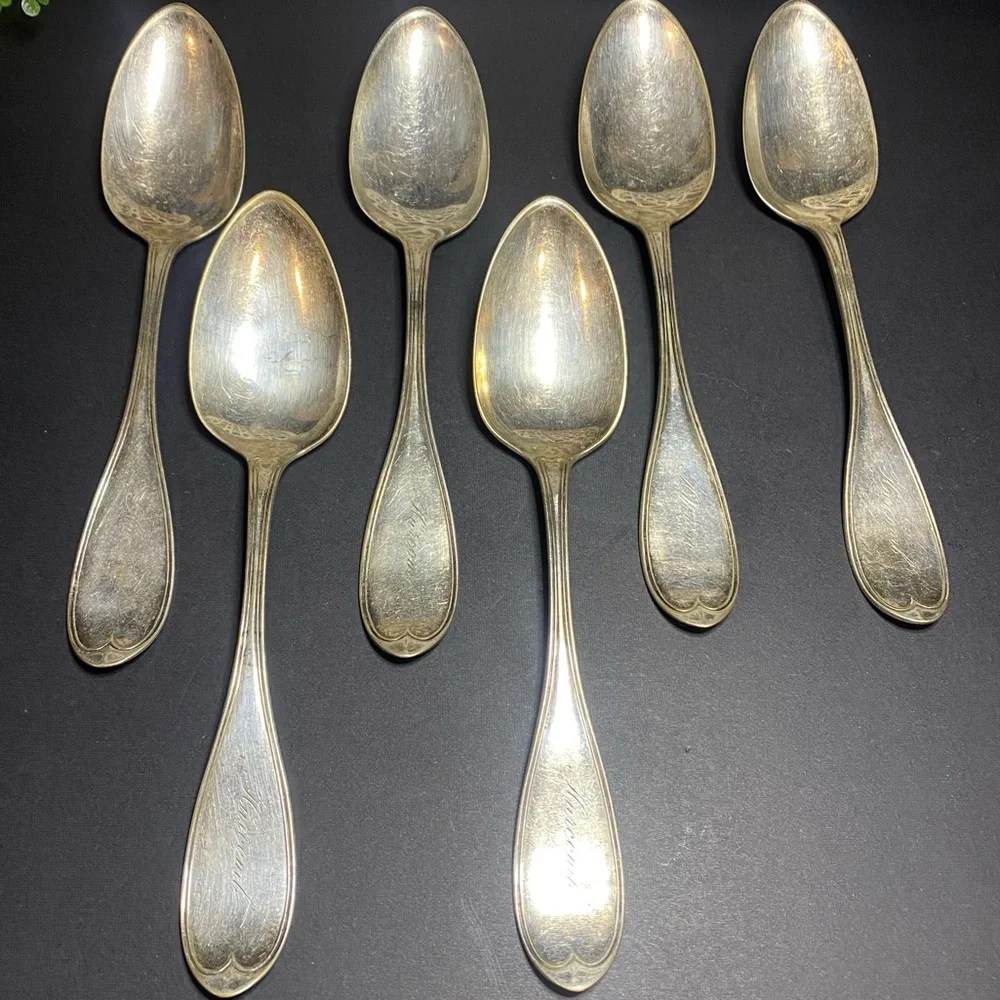 Meriden Britannia Co Silver-Plated Set of‎ Six Spoons